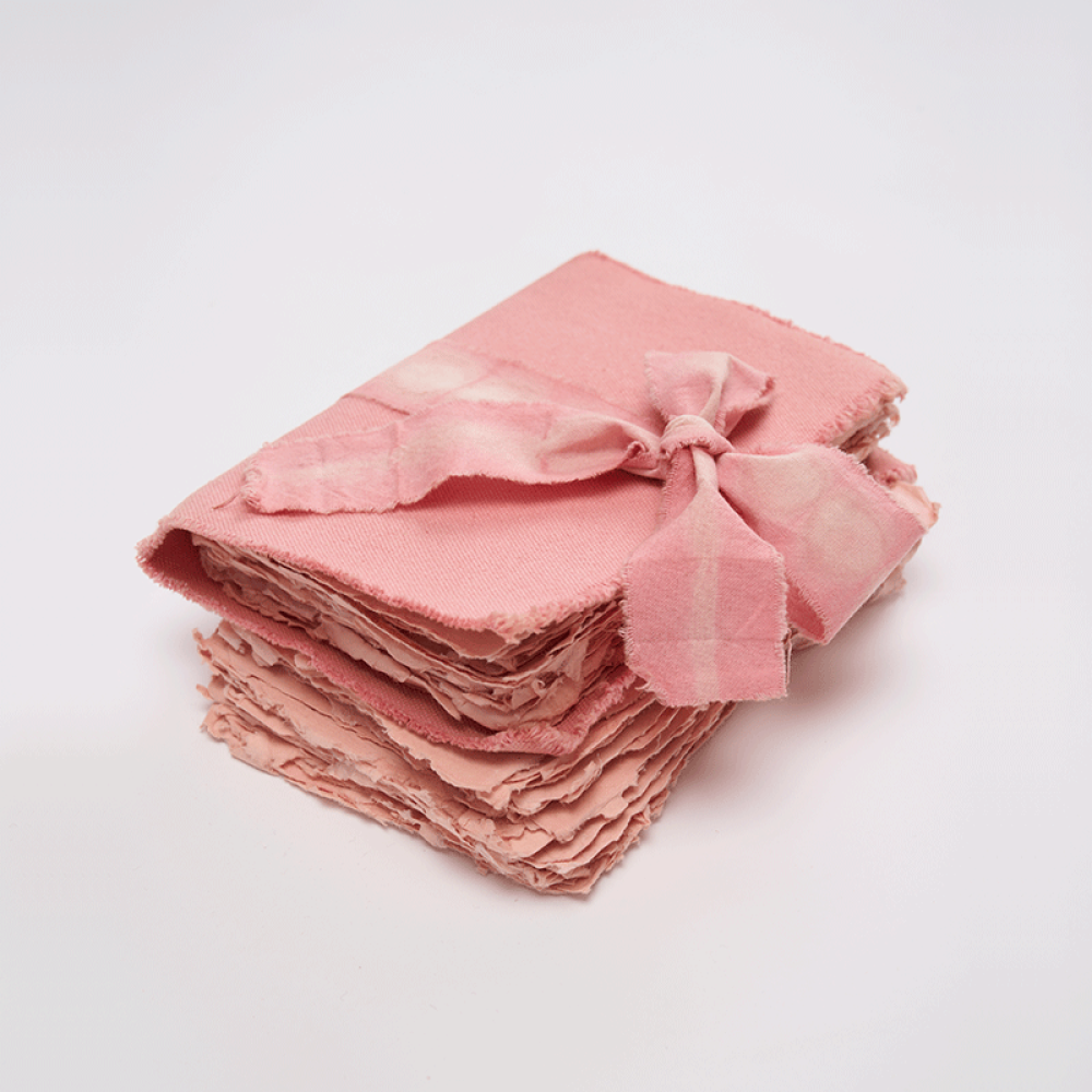 ARTIST'S PAPER BUNDLE